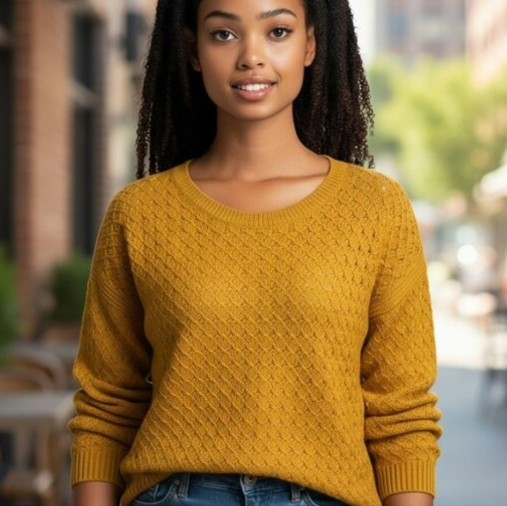 Old Navy Women's Golden Mustard Crew Neck Knit Sweater